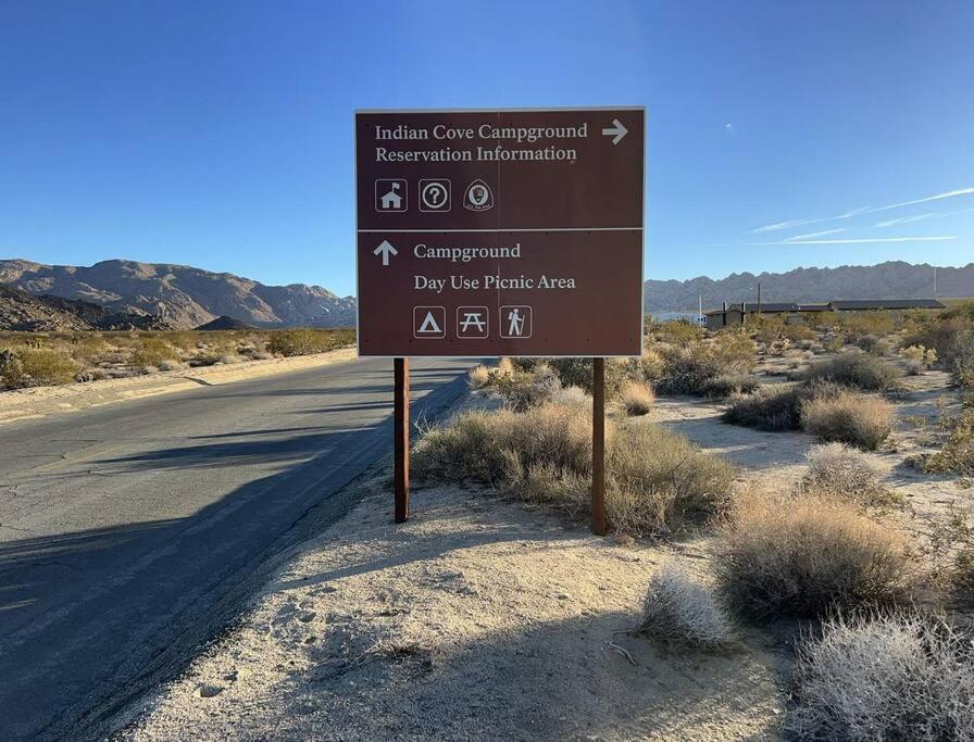 Joshua Tree National Park - Cozy Palms Getaway Leilighet Twentynine Palms Eksteriør bilde