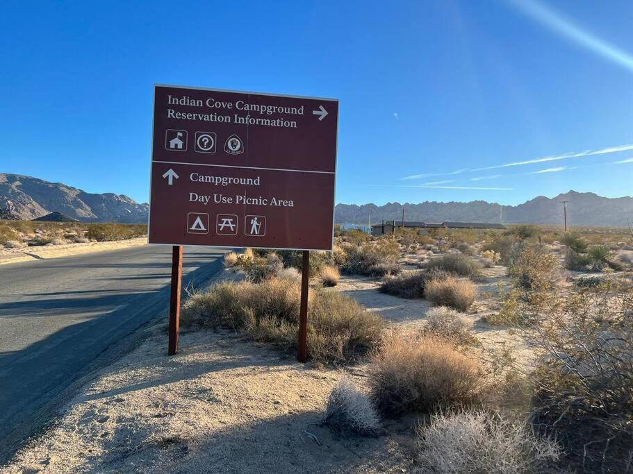 Joshua Tree National Park - Cozy Palms Getaway Leilighet Twentynine Palms Eksteriør bilde