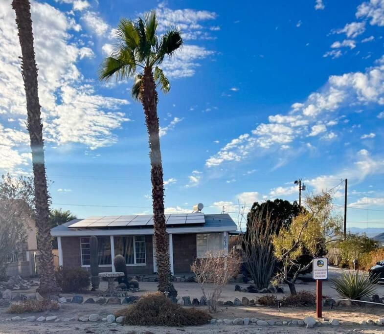 Joshua Tree National Park - Cozy Palms Getaway Leilighet Twentynine Palms Eksteriør bilde